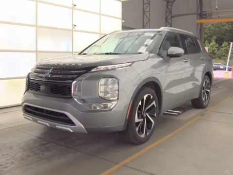 Gray 2022 Mitsubishi Outlander SEL for sale in Plano, TX