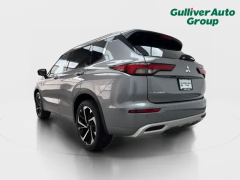 More photos of 2022 Mitsubishi Outlander SEL at Gulliver Auto Group, TX