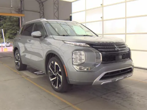 Another view of 2022 Mitsubishi Outlander SEL for sale in Plano, TX at Gulliver Auto Group