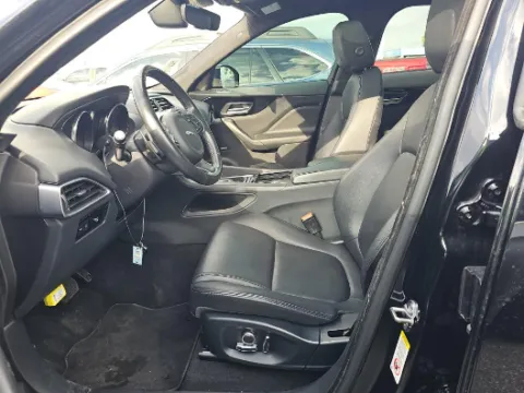 More photos of 2020 Jaguar F-PACE 25t Premium at Gulliver Auto Group, TX