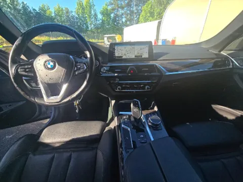 More photos of 2018 BMW 5 Series 530i at Gulliver Auto Group, TX