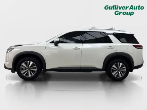 Another view of 2022 Nissan Pathfinder SL for sale in Plano, TX at Gulliver Auto Group