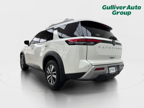 More photos of 2022 Nissan Pathfinder SL at Gulliver Auto Group, TX