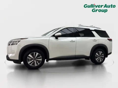 Photos of 2022 Nissan Pathfinder SL for sale in Plano, TX at Gulliver Auto Group