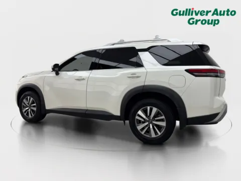 More photos of 2022 Nissan Pathfinder SL at Gulliver Auto Group, TX