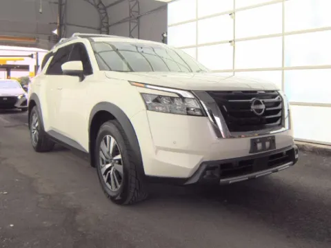 More photos of 2022 Nissan Pathfinder SL at Gulliver Auto Group, TX