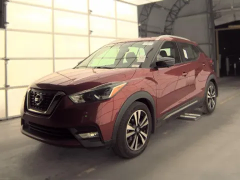 Red 2018 Nissan Kicks SR for sale in Plano, TX