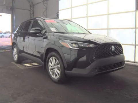 More photos of 2024 Toyota Corolla Cross LE at Gulliver Auto Group, TX