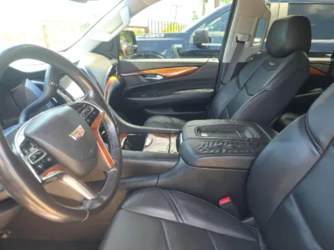 More photos of 2016 Cadillac Escalade Premium at Gulliver Auto Group, TX