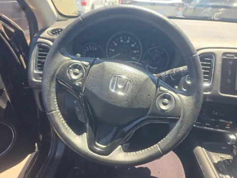 More photos of 2018 Honda HR-V EX-L at Gulliver Auto Group, TX