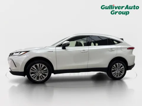 Photos of 2021 Toyota Venza XLE for sale in Plano, TX at Gulliver Auto Group