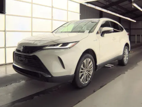 White 2021 Toyota Venza XLE for sale in Plano, TX