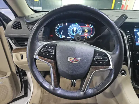 More photos of 2018 Cadillac Escalade Luxury at Gulliver Auto Group, TX