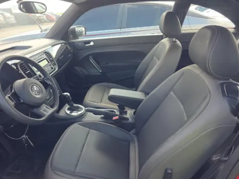 More photos of 2015 Volkswagen Beetle 1.8T Classic at Gulliver Auto Group, TX