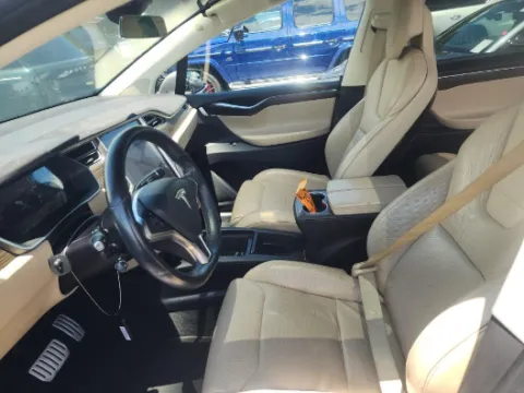 More photos of 2016 Tesla Model X P90D at Gulliver Auto Group, TX