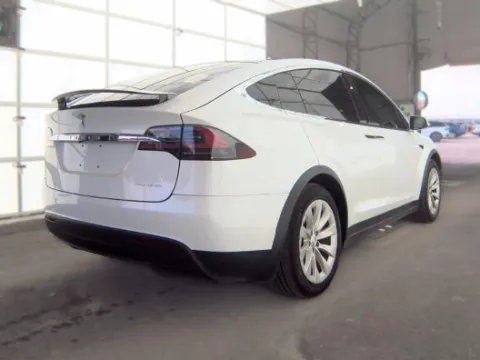 Photos of 2019 Tesla Model X Long Range for sale in Plano, TX at Gulliver Auto Group
