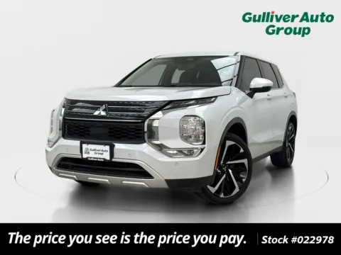 White 2023 Mitsubishi Outlander SE Special Edition for sale in Plano, TX