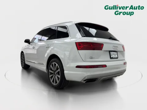 More photos of 2019 Audi Q7 45 Premium Plus at Gulliver Auto Group, TX