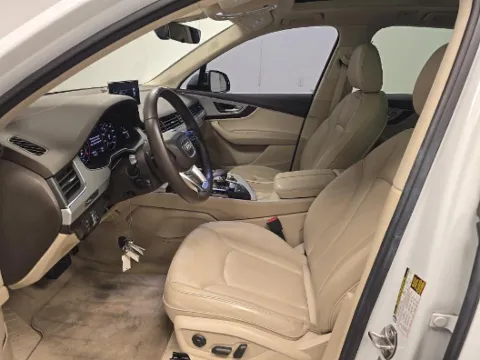 More photos of 2019 Audi Q7 45 Premium Plus at Gulliver Auto Group, TX