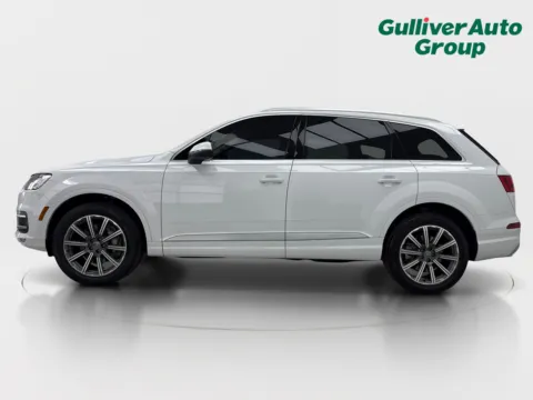 Another view of 2019 Audi Q7 45 Premium Plus for sale in Plano, TX at Gulliver Auto Group