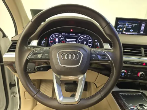 More photos of 2019 Audi Q7 45 Premium Plus at Gulliver Auto Group, TX