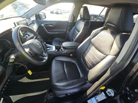 More photos of 2019 Toyota RAV4 Limited at Gulliver Auto Group, TX