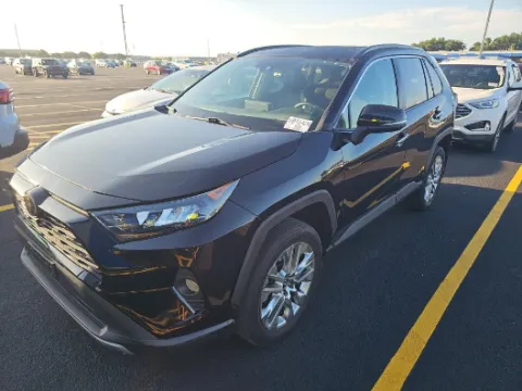 Black 2019 Toyota RAV4 Limited for sale in Plano, TX