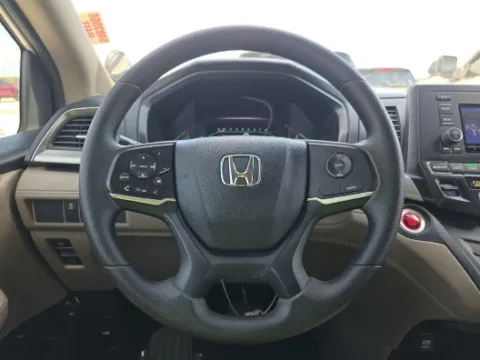 More photos of 2019 Honda Odyssey LX at Gulliver Auto Group, TX