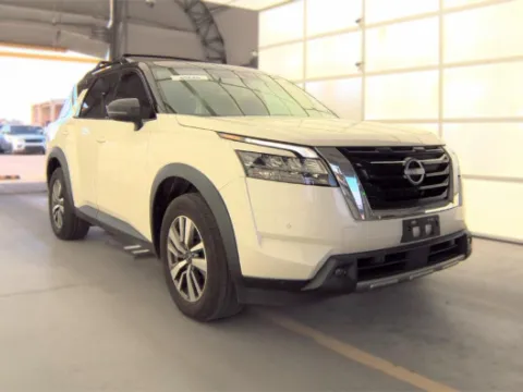 Another view of 2023 Nissan Pathfinder SL for sale in Plano, TX at Gulliver Auto Group