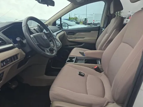 More photos of 2022 Honda Odyssey EX at Gulliver Auto Group, TX