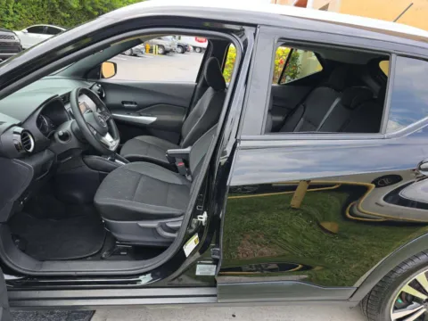 More photos of 2020 Nissan Kicks SV at Gulliver Auto Group, TX