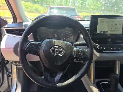 More photos of 2024 Toyota Corolla Cross L at Gulliver Auto Group, TX
