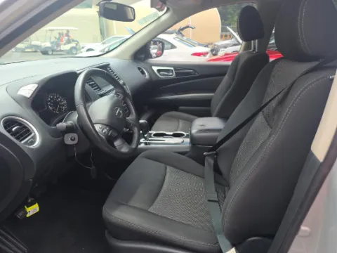 More photos of 2020 Nissan Pathfinder SV at Gulliver Auto Group, TX