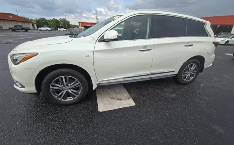 White 2020 INFINITI QX60 LUXE for sale in Plano, TX