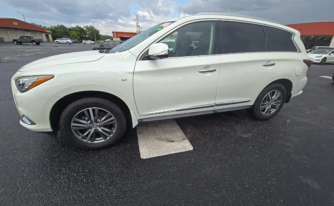 2020 INFINITI QX60 LUXE