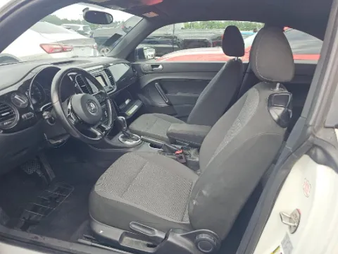 More photos of 2018 Volkswagen Beetle 2.0T S at Gulliver Auto Group, TX