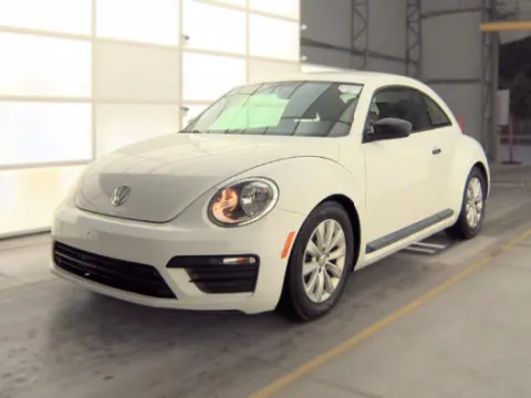 White 2018 Volkswagen Beetle 2.0T S for sale in Plano, TX