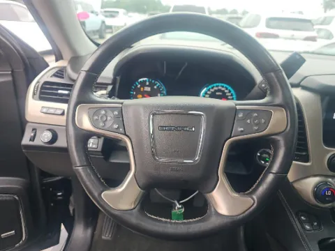 More photos of 2018 GMC Yukon Denali at Gulliver Auto Group, TX