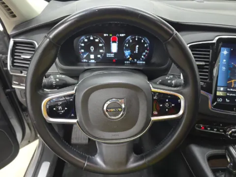 More photos of 2017 Volvo XC90 T6 Inscription at Gulliver Auto Group, TX
