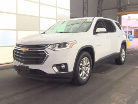 White 2018 Chevrolet Traverse LT for sale in Plano, TX