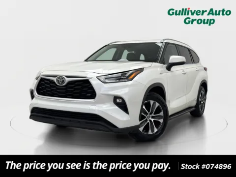White 2021 Toyota Highlander XLE for sale in Plano, TX