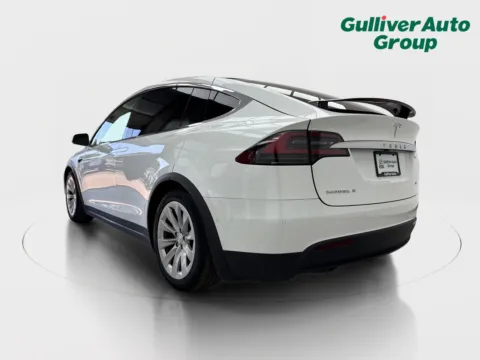 More photos of 2018 Tesla Model X 100D at Gulliver Auto Group, TX