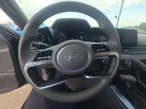 More photos of 2024 Hyundai Elantra SEL at Gulliver Auto Group, TX