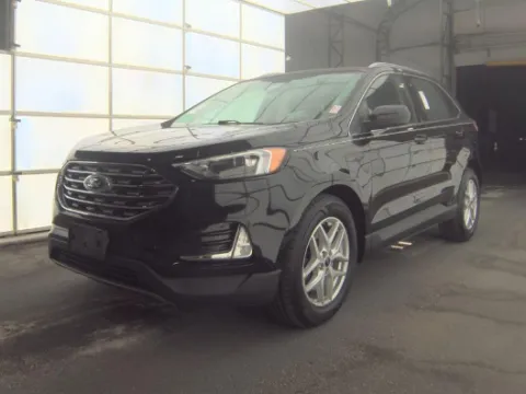 Photos of 2022 Ford Edge SEL for sale in Plano, TX at Gulliver Auto Group