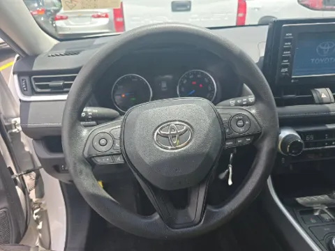 More photos of 2021 Toyota RAV4 Hybrid LE at Gulliver Auto Group, TX