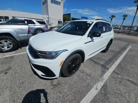 White 2022 Volkswagen Tiguan 2.0T SE R-Line Black for sale in Plano, TX