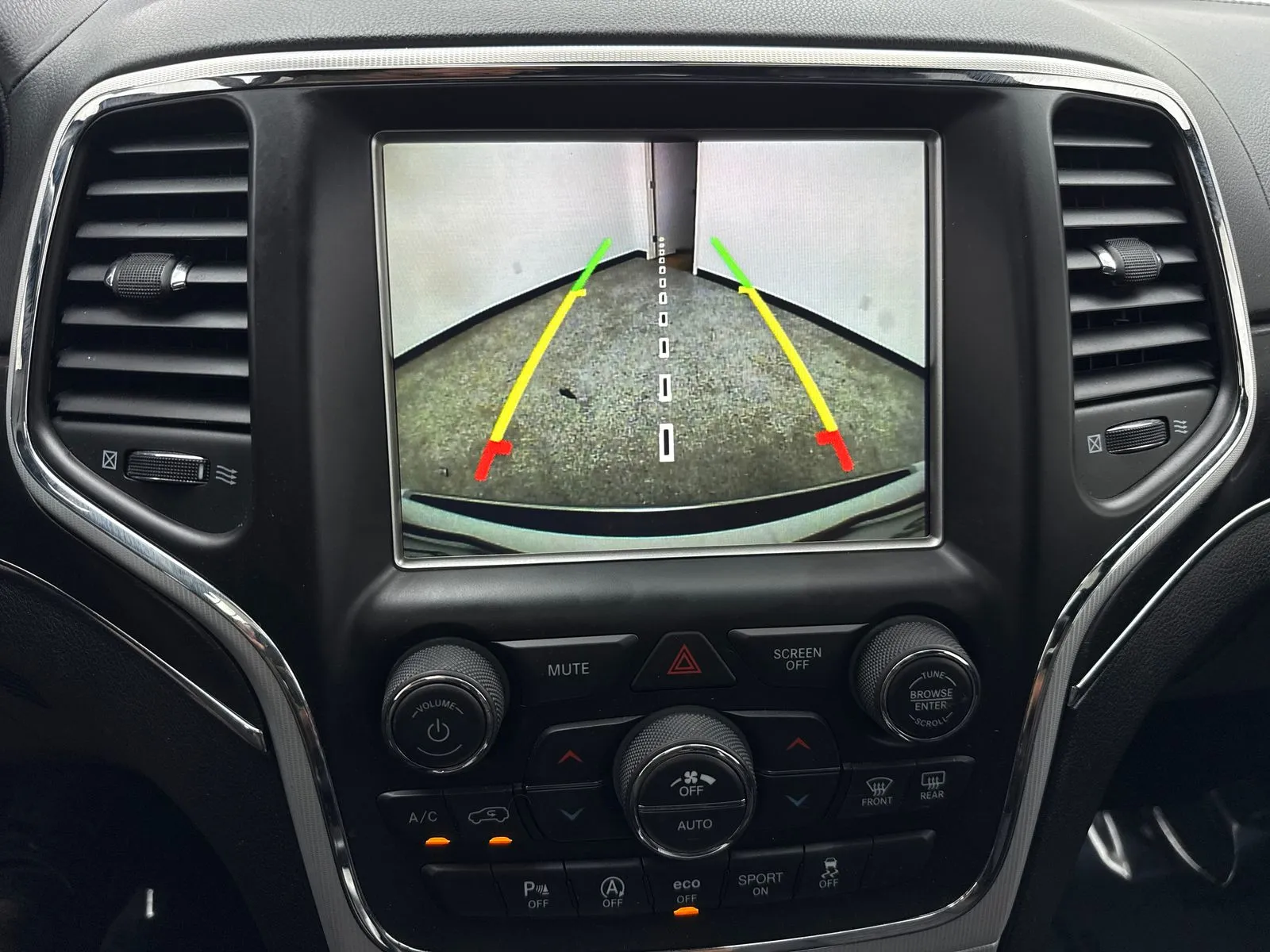 2018 Jeep Grand Cherokee Limited Sterling Edition - Photo 28
