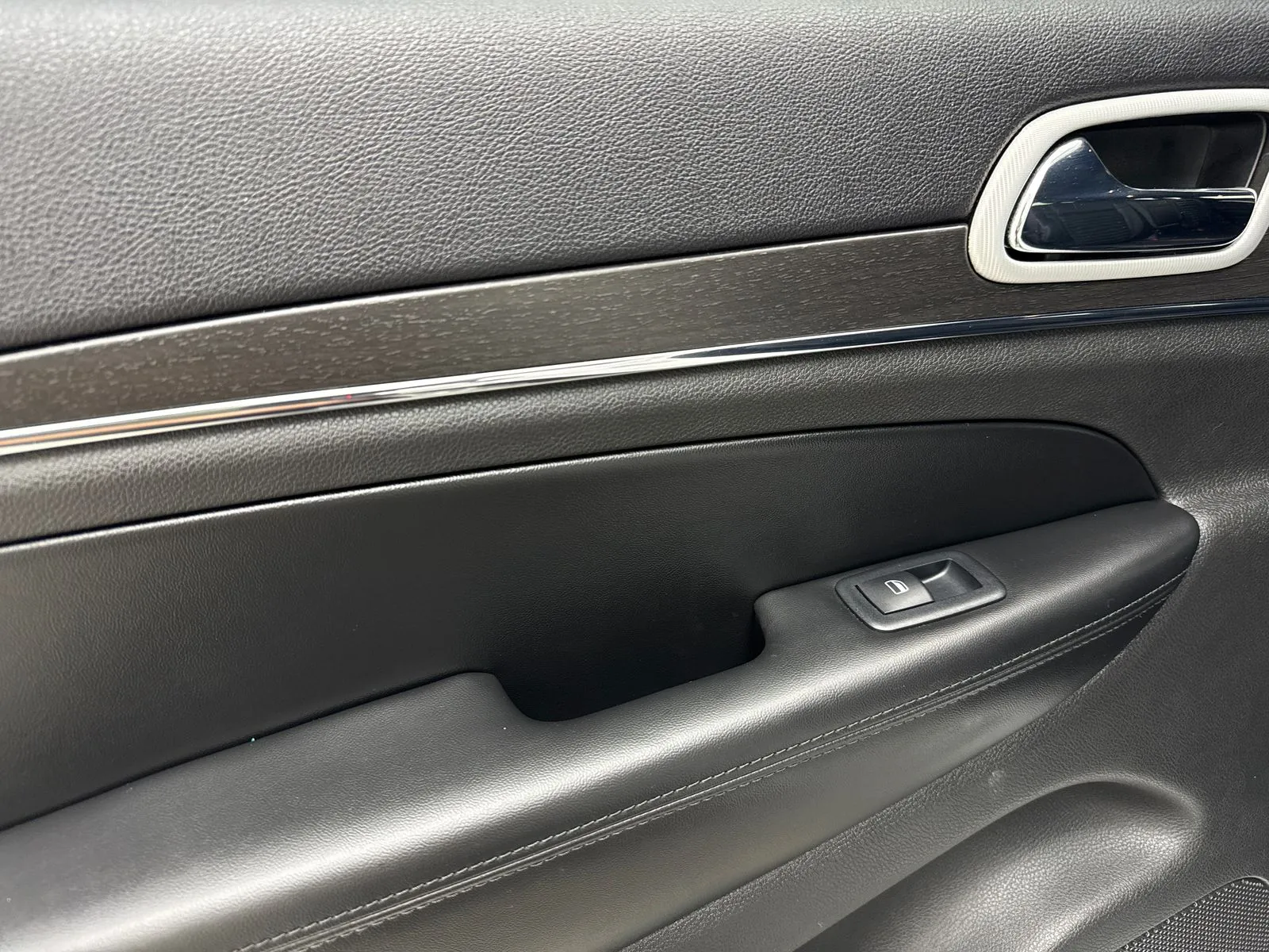 2018 Jeep Grand Cherokee Limited Sterling Edition - Photo 39