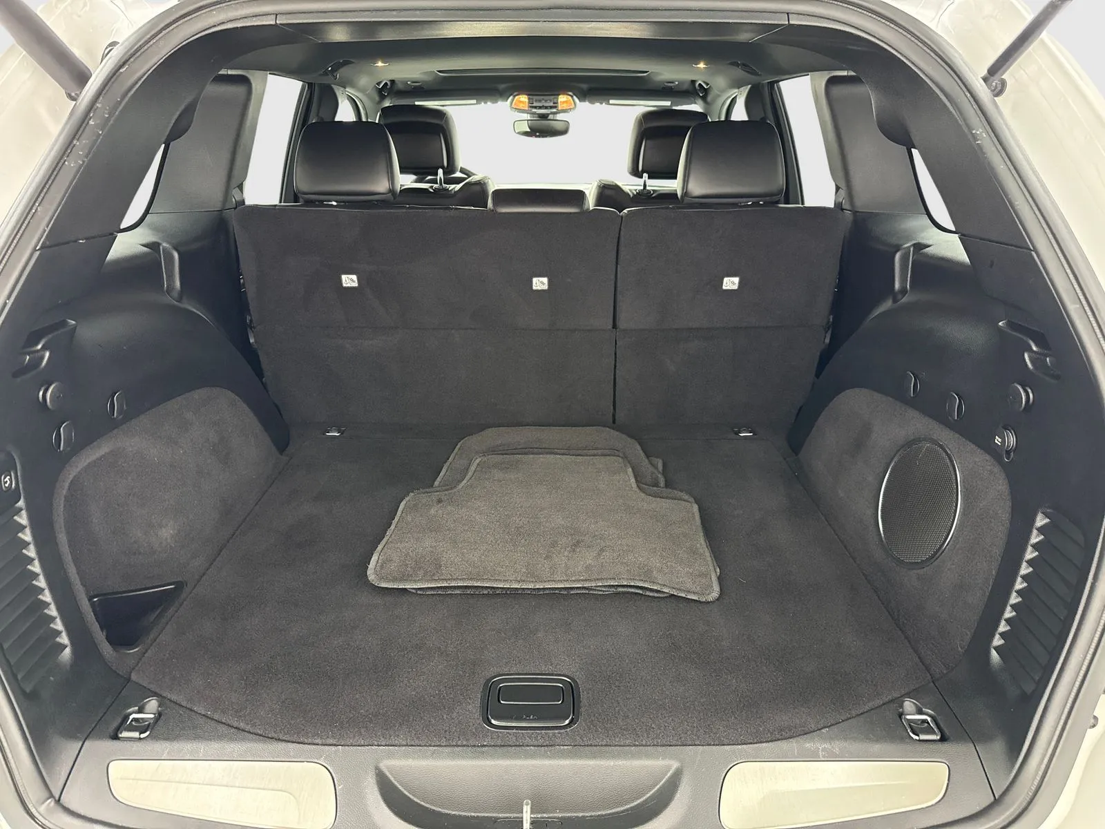 2018 Jeep Grand Cherokee Limited Sterling Edition - Photo 47