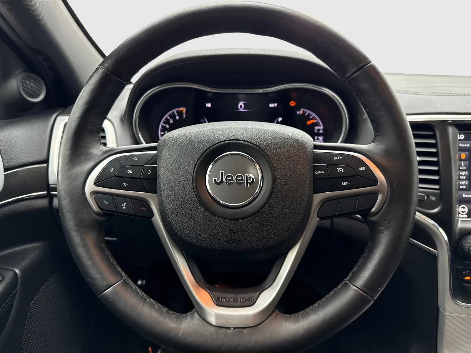 2018 Jeep Grand Cherokee Limited Sterling Edition - Photo 19